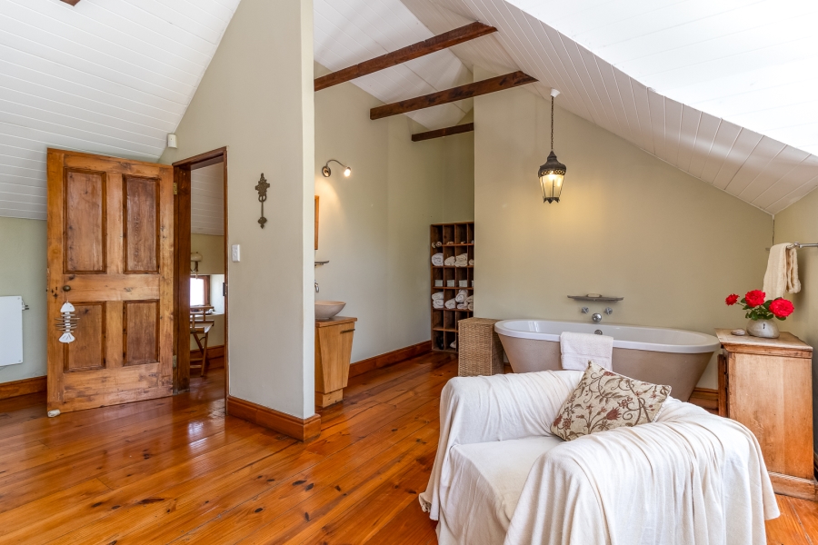 6 Bedroom Property for Sale in Paarl Central Western Cape